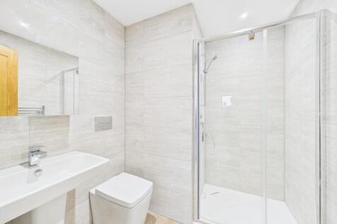 En-Suite Bedroom ...