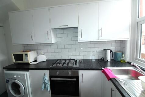 Clifton Avenue, Harehills  photo 4