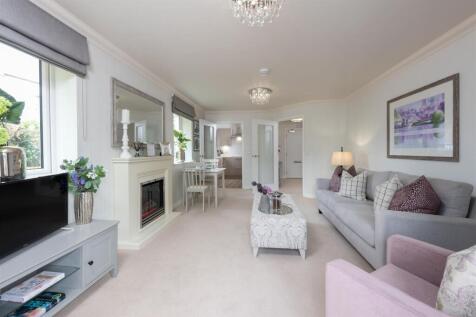 Living Room .jpg