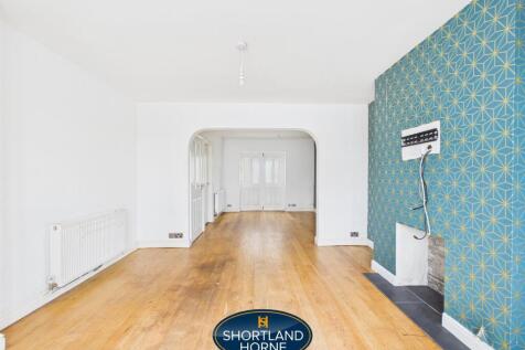 Living/dining room
