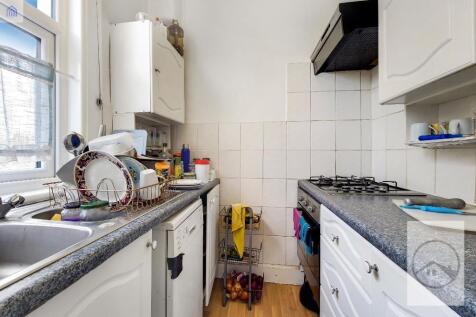 4_Kitchen-0.jpg
