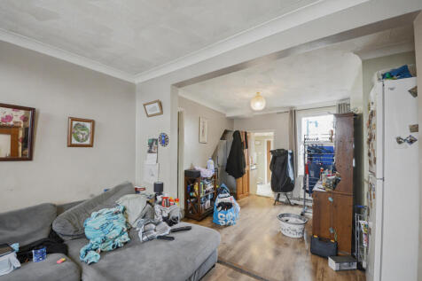 15 Ely Road, Littleport, Ely, Cambridgeshire, CB6 1HG