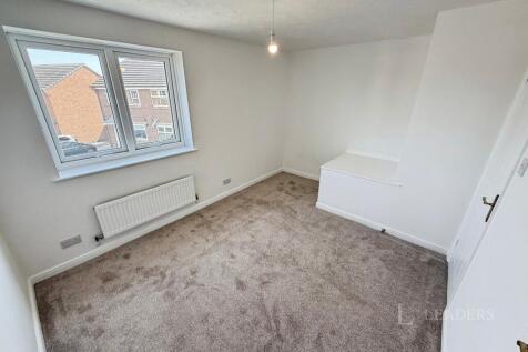 Danby Avenue, Bradford, West Yorkshire, BD4 photo 3