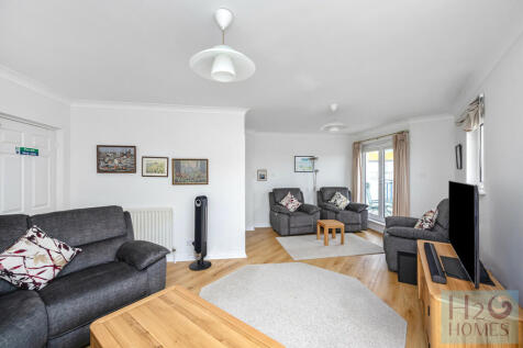 Collingwood Court...