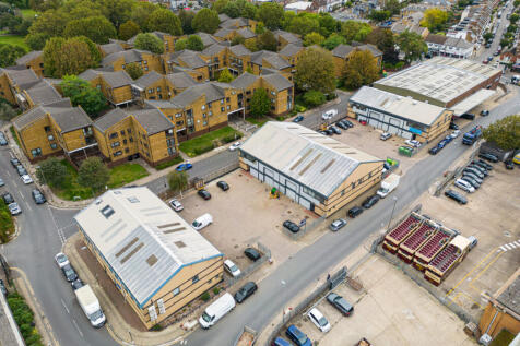 cap_ind_falcon_drone_003