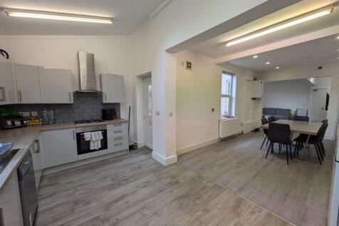 Harlaxton Drive, Nottingham photo 2