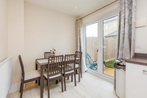 Mason Avenue, Ebbsfleet Valley, Swanscombe, DA10 photo 4