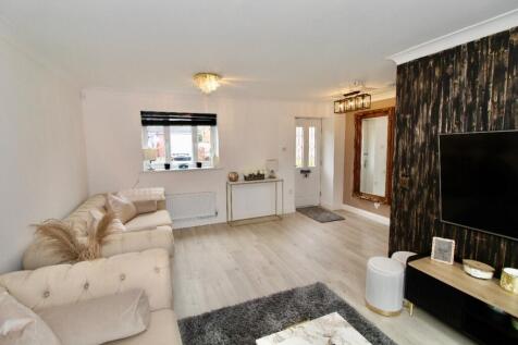 Apple Tree Way, Rochdale photo 5