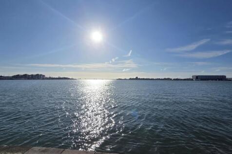 PORTSMOUTH HARBOUR