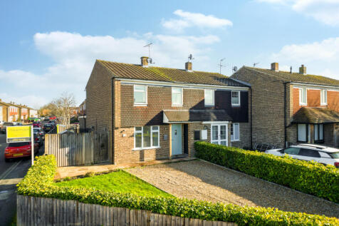 Yardley Avenue, Pitstone
