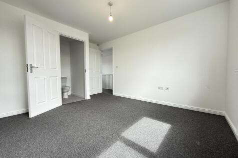 Falconwood Way, Manchester photo 5