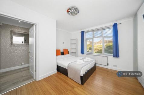 Bedroom Downstairs 