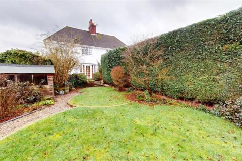 Luciefelde Road, 11, Garden 2.jpg