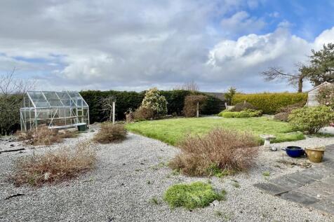 15 Brown Road, Kirkcudbright - Williamson and Henr
