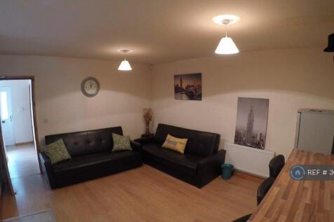 6-bed semi-detached on Beeston Road, Nottingham, NG7, £3,484/mo