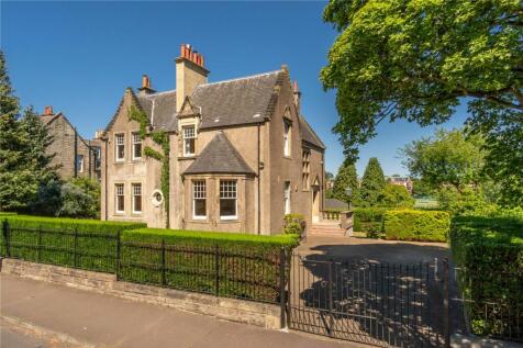 6 bed, 3 bath Detached in Edinburgh - Photo 20