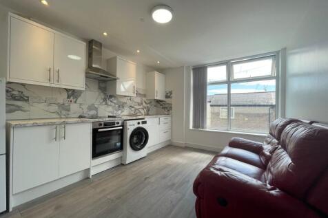 Living/Kitchen Room