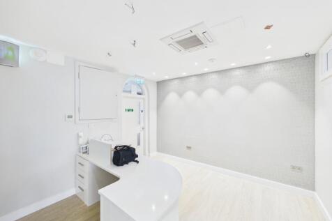 Office to rent Image 11