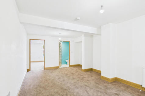 Dobson House, 1 Harland Lane, Driffield, YO25 6SS photo 4