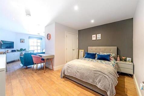 Garrick House, Hampton Hill, TW12 photo 3