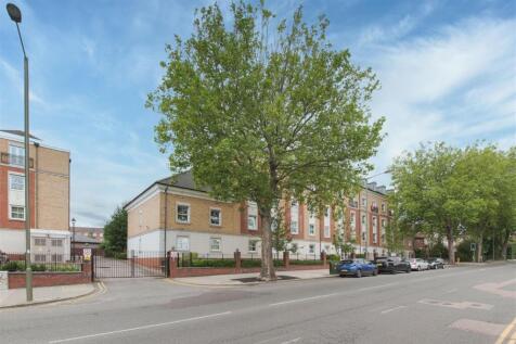 SOLOMONS COURT, N12 (2 of 15).JPG