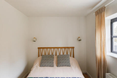 318048 - Kaylow, Rosedale Walk, Frome-30.JPG