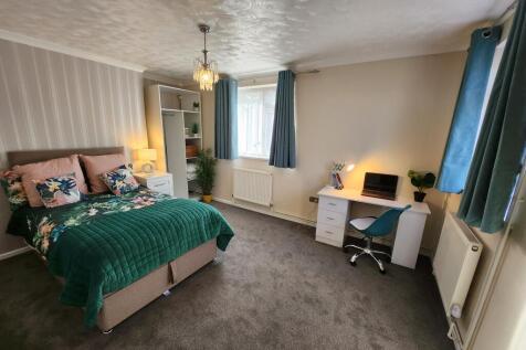 3 Bedroom Flat in NR4 7DQ
