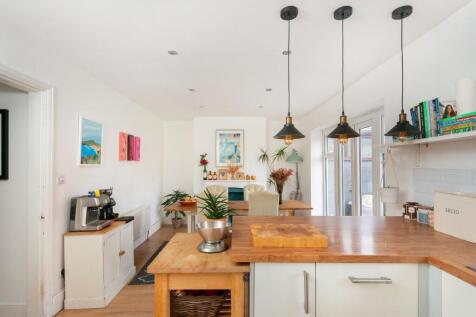 6B7RBR - Kitchen Diner I.jpg