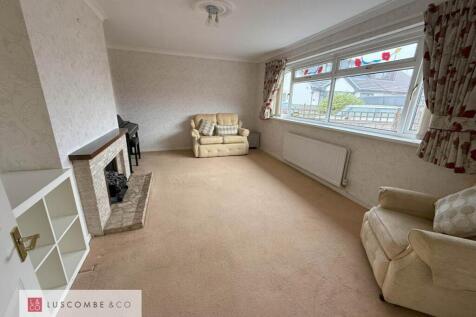 Cefn Court, Rogerstone, Newport photo 3