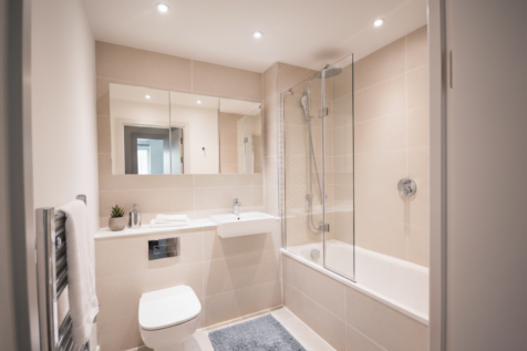 Main Bathroom