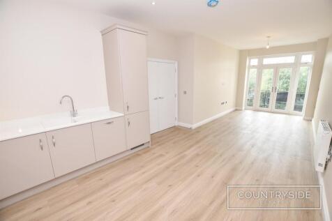Caten House, High Road, Benfleet photo 3