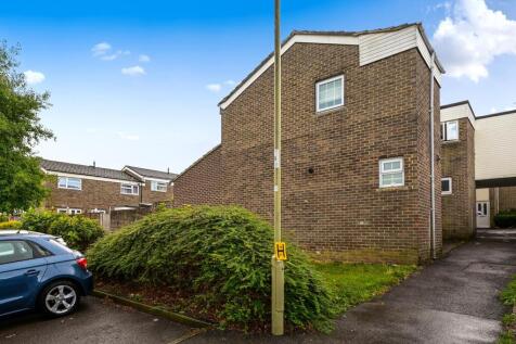 Basingstoke, RG24 - property photo