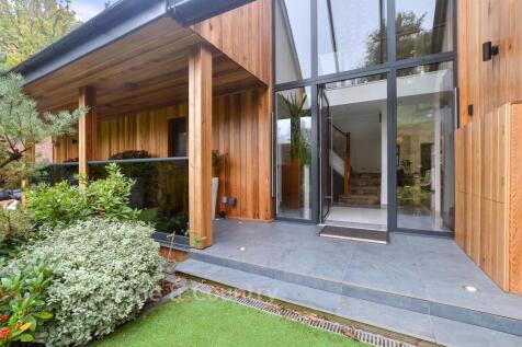 External Lifestyle Photograph