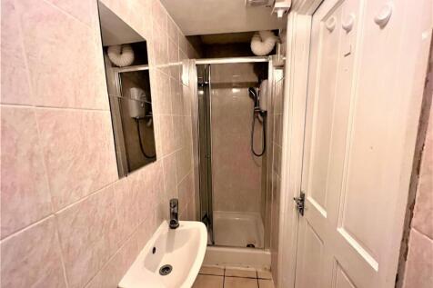 Shower &amp; WC