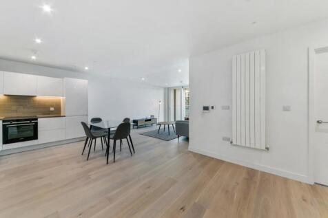 London, E16 - property photo