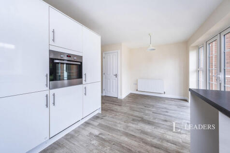 Rogers Lane, Buckingham, Buckinghamshire, MK18 photo 4