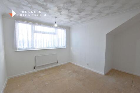 FIRST FLOOR: BEDROOM ONE