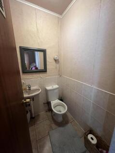 ground floor w/c