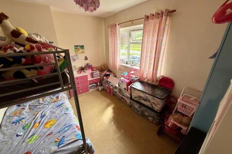 Bedroom 2 - Front Double