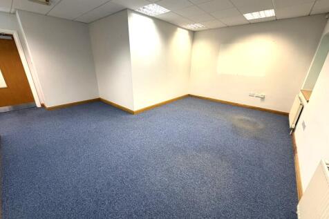 Business Park to rent Image 7