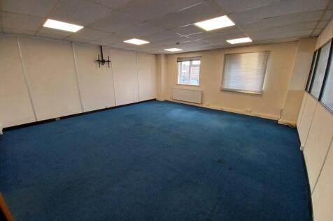 PHOTO 6  6 Whittle Road Wimborne.jpeg