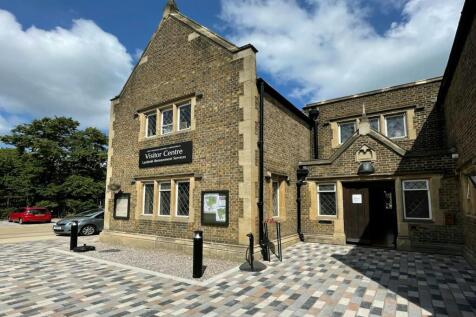 West Norwood Cemetery Building.jpg