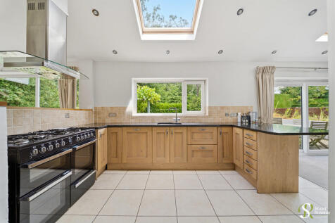 97 Ashworth Park,...