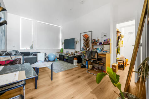 Click to visit Rightmove listing
