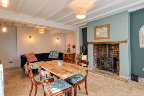 18 The Wharfage-6.jpg