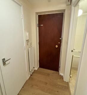 Entrance Hallway ...