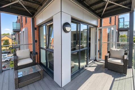 Borehamwood, WD6 - property photo