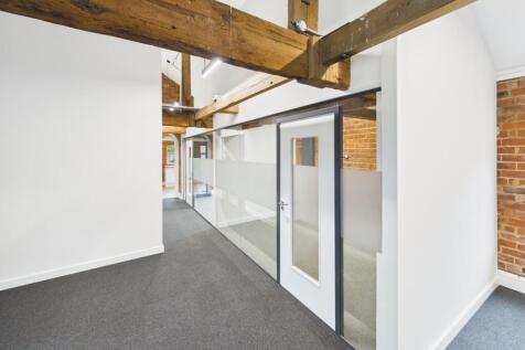 Office to rent Image 4