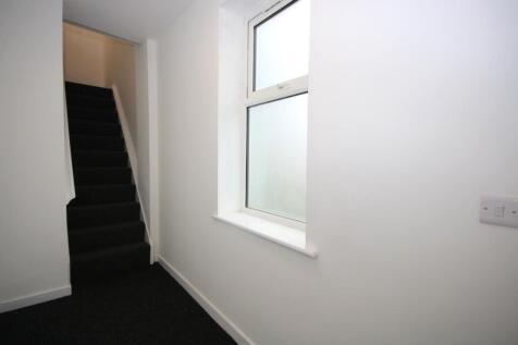 Entrance Hallway.JPG