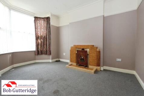 BAY FRONTED LOUNGE
